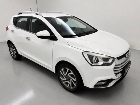 JAC T40 1.6 16V GASOLINA 4P CVT JAC T40 1.6 16V GASOLINA 4P CVT